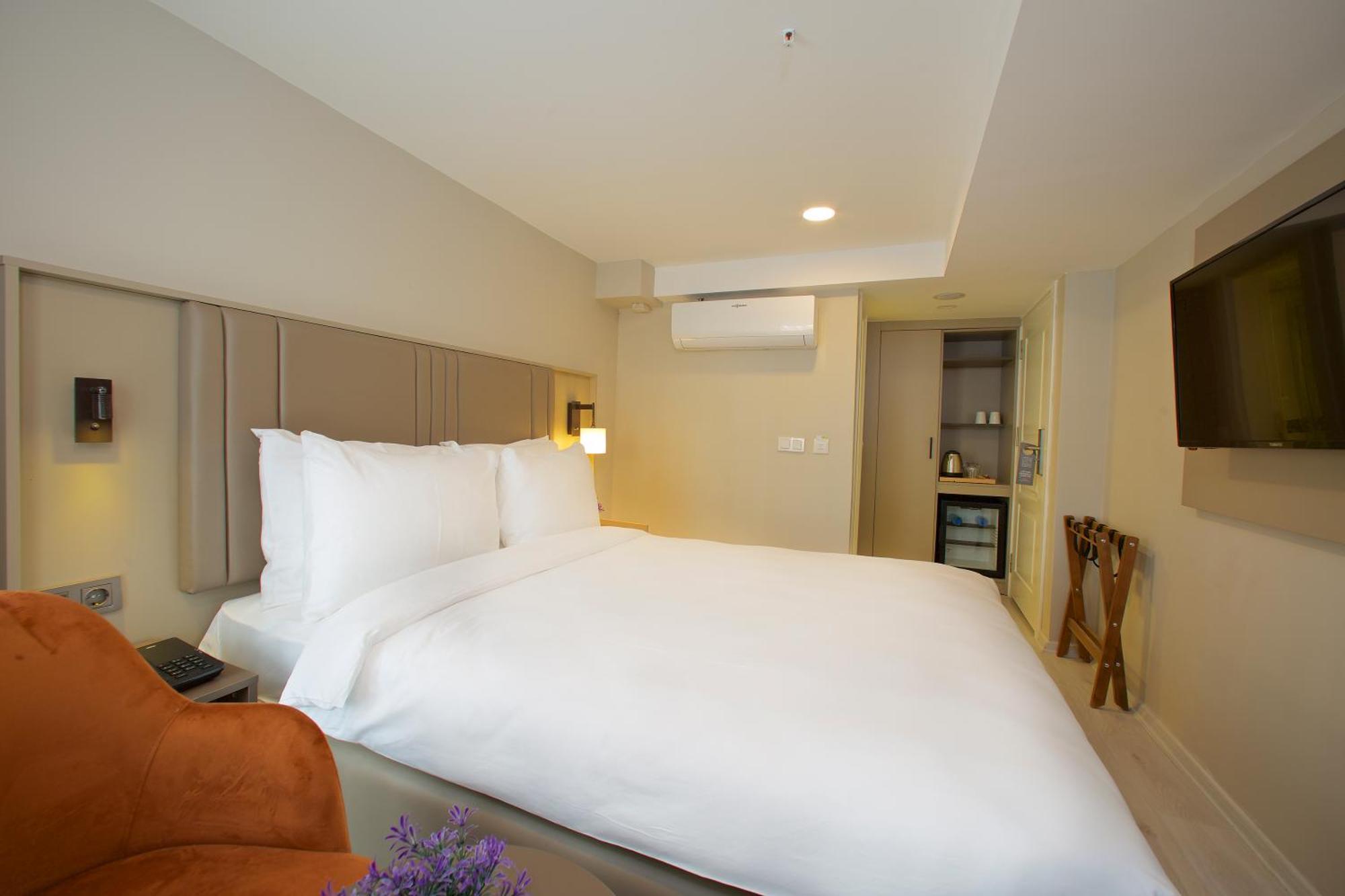 Joy Taksim Hotel Istanbul Bagian luar foto