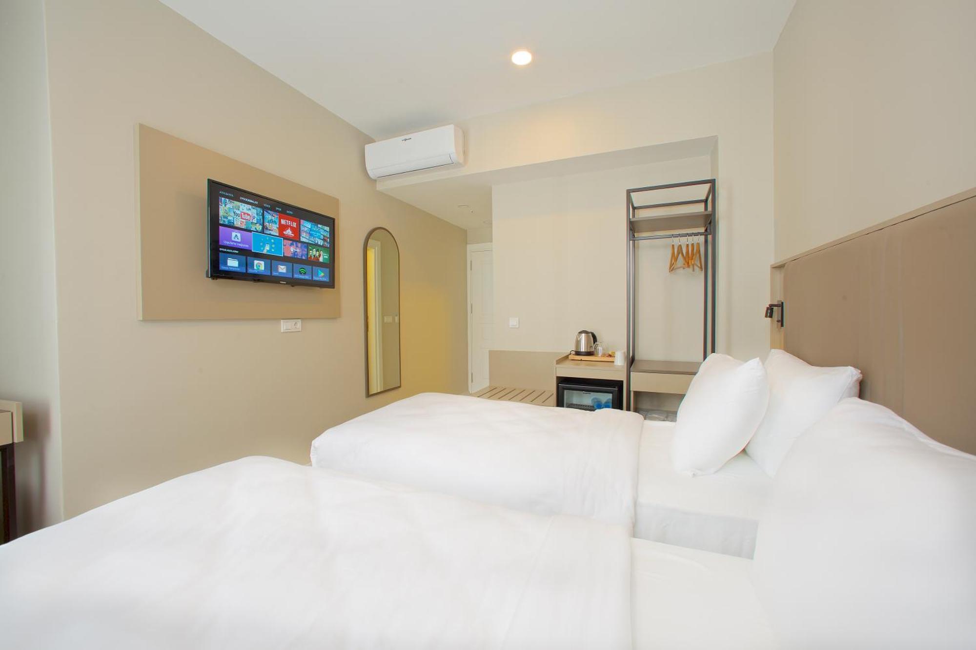 Joy Taksim Hotel Istanbul Bagian luar foto