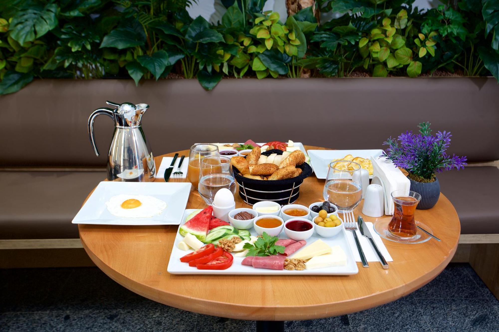 Joy Taksim Hotel Istanbul Bagian luar foto