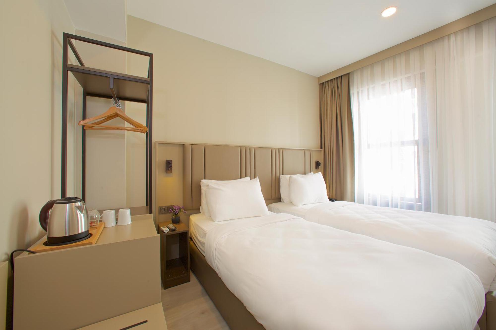 Joy Taksim Hotel Istanbul Bagian luar foto