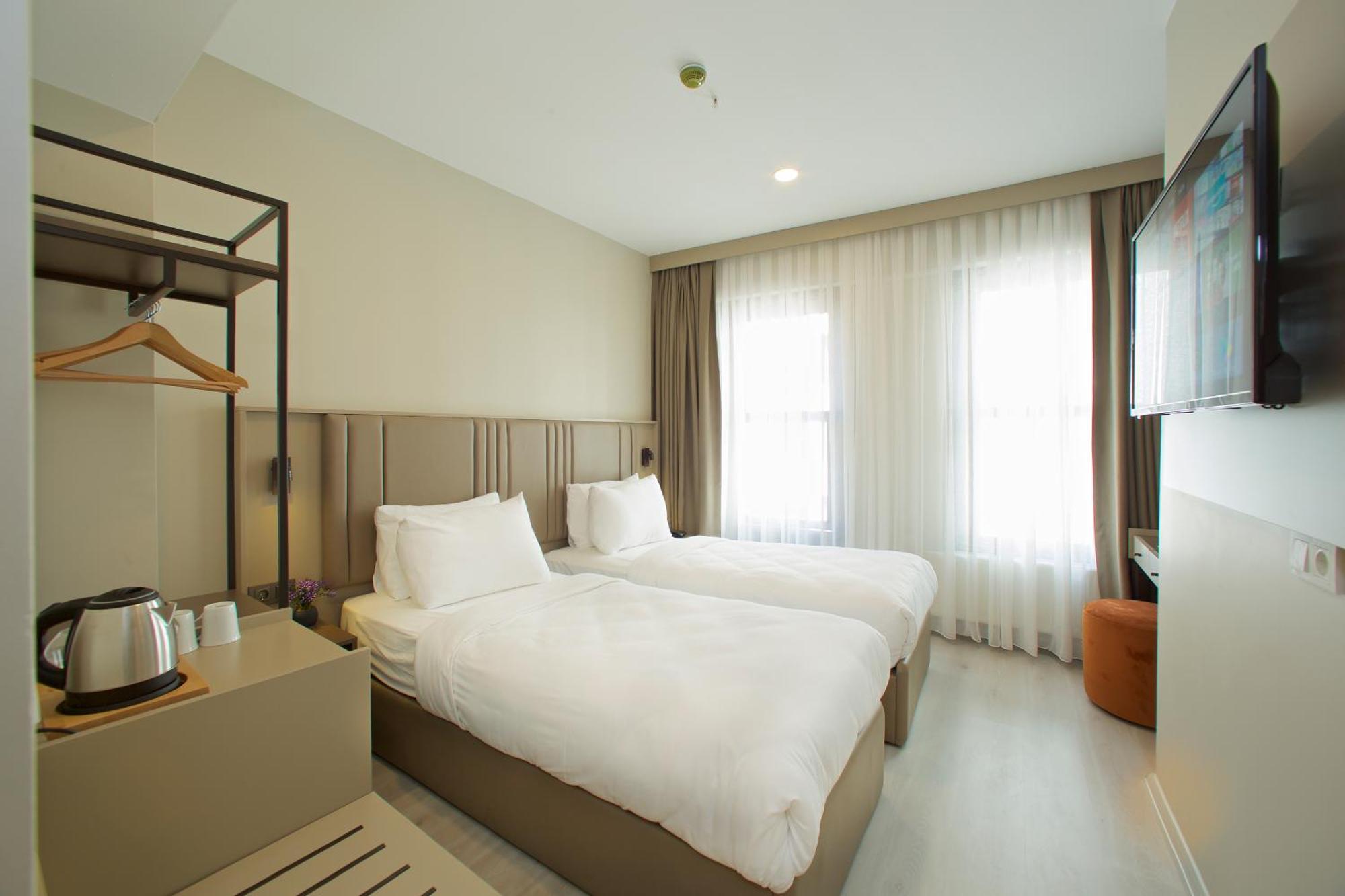 Joy Taksim Hotel Istanbul Bagian luar foto