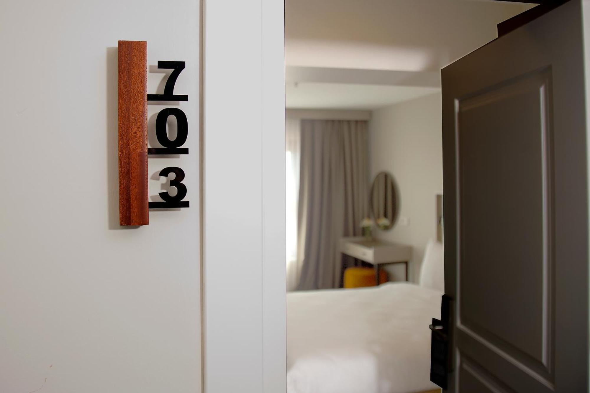 Joy Taksim Hotel Istanbul Bagian luar foto
